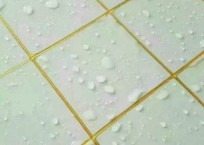 瓷砖缝隙污垢多，如何清理成难题
